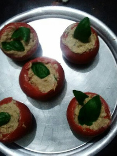 Una foto de Tomates rellenos 🎅
