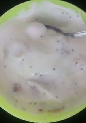 A picture of Flavoured Yoghurt.