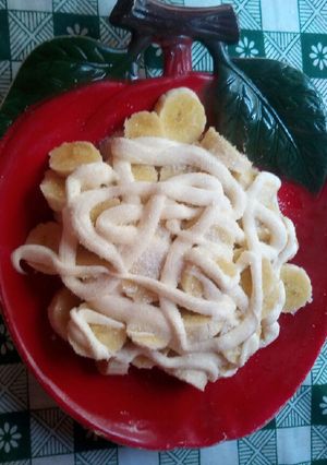 Una foto de Bananas con crema