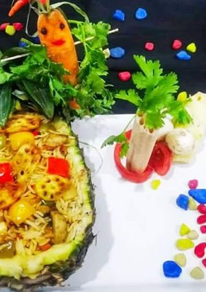 A picture of Havana pineapple rice.
