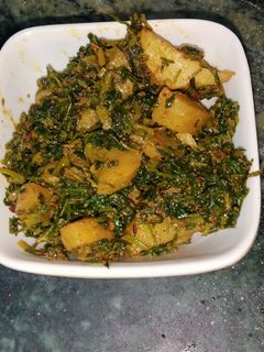 आलू मेथी की सब्जी (aloo methi ki sabzi recipe in Hindi) रेसिपी मुख्य फोटो