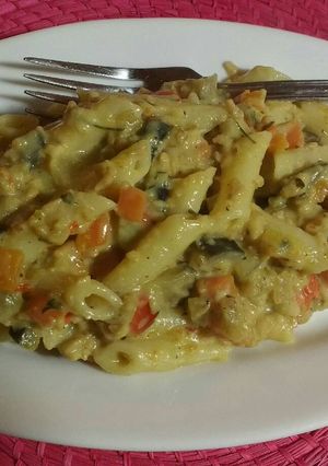 Foto principal de Pasta con berenjena, soja y bechamel (Pasta vegana)