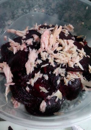 Foto principal de Ensalada de remolacha y melva