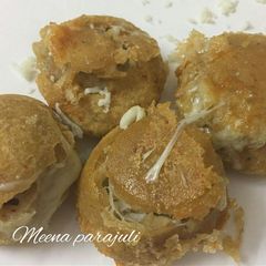 A picture of Samak aata and jowar aata ke cheese balls.