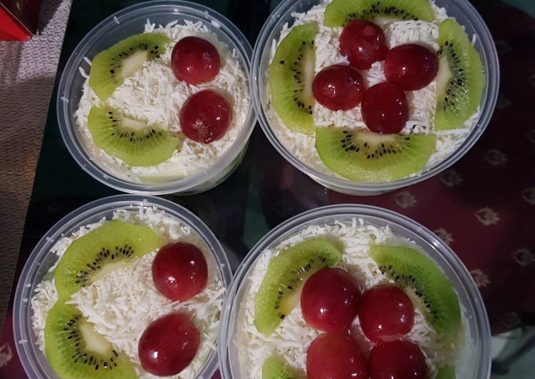 Resep Salad buah by mamah neng Lezat Sekali