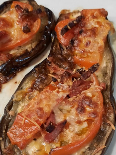 Una foto de Pizzas de berenjenas