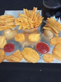 ફ્રેન્ચ ફ્રાઈસ (French Fries Recipe In Gujarati) રેસીપી મુખ્ય ફોટો