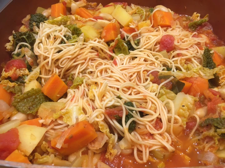 Easy Way Prepare Minestrone soup - classic winter warmer the Delicious Delicious