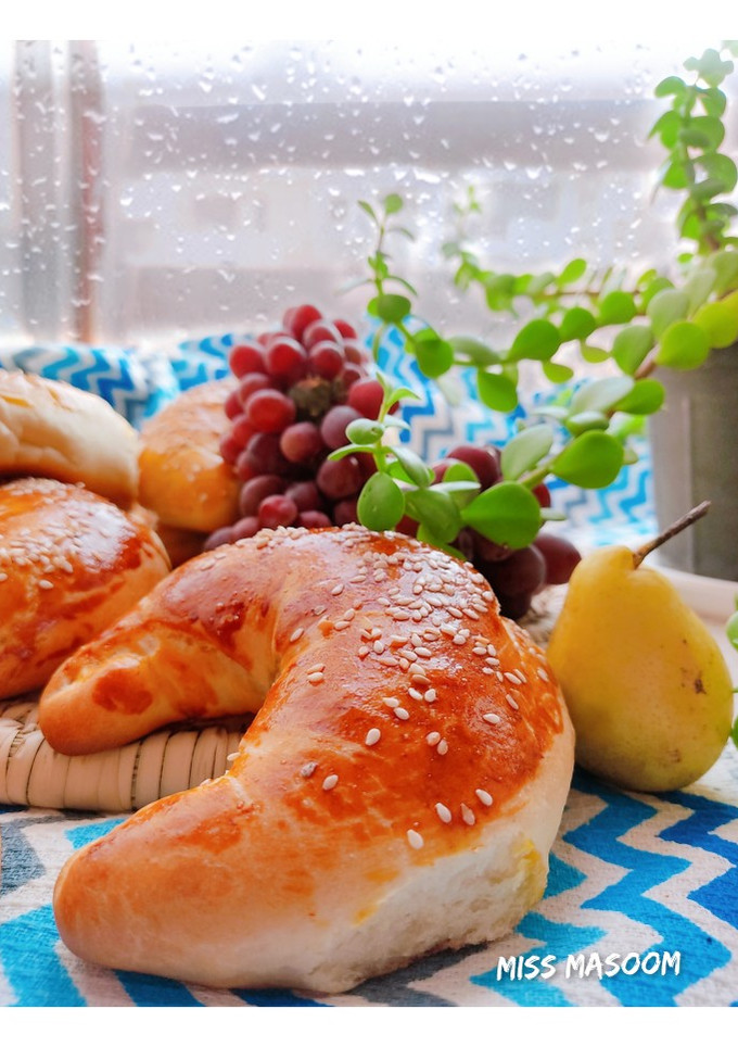 عکسی از دستور نان هلالی کرمدار