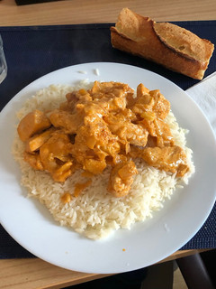 Una foto de Pollo al curry