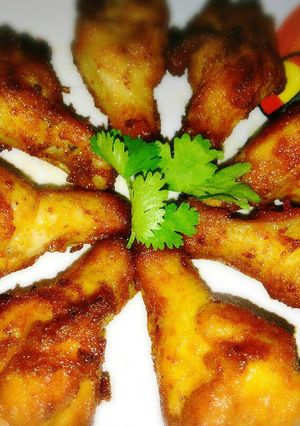 รูปของ ปีกไก่ซอสปาปริกาทอด