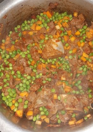 A picture of Beef and peas fry.
