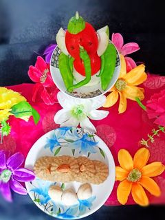 ચુરમાના લાડુ (Churama Na Ladu Recipe In Gujarati) રેસીપી મુખ્ય ફોટો