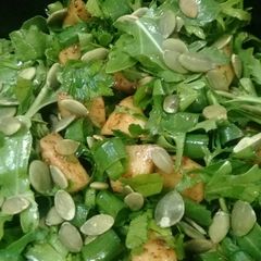 A picture of Apple Garden Salad.