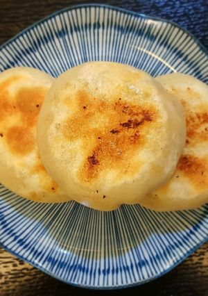 爆汁洋蔥豬肉餡餅 的食譜成品照片