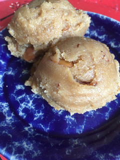 A picture of Semolina Halva (with almond).