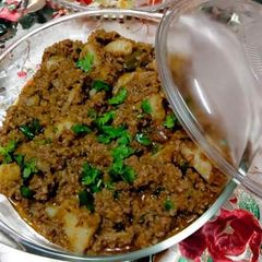 A picture of Aloo Qeema.
