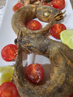 Una foto de Pescadilla que se muerde la cola