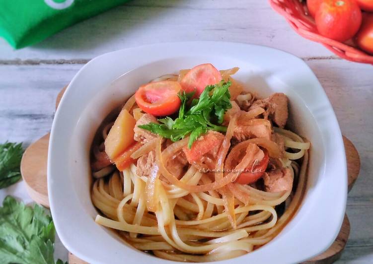 Cara Gampang Menyiapkan Fettuccine Kuah Bistik Ayam Anti Gagal