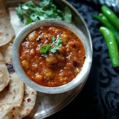 A picture of Lima beans curry (Pavta Bhaji).