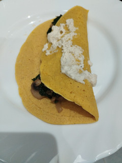 Foto principal de Omelette de espinacas y champiñón