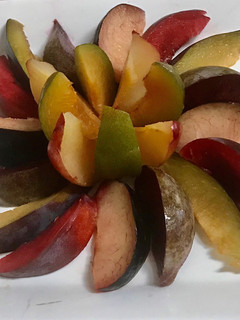 A picture of Pear 🍐Sample plate.