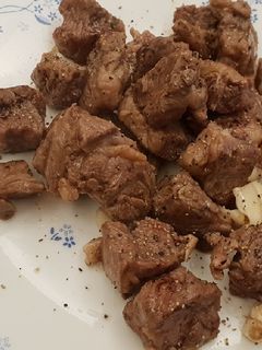 香煎骰子牛 的食譜成品照片