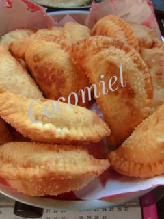 Una foto de EMPANADAS DE POLLO 🥠| MASA PARA FREÍR U HORNEAR