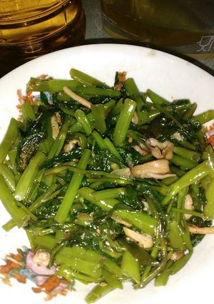 Foto resep Tumis Kangkung Cumi, Cepat dan Mudah