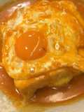 Francesinha com Ovo