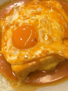 Foto de Francesinha com Ovo