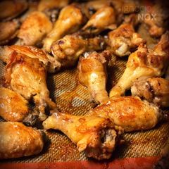 A picture of Crispy Oven Fried Chicken Wings.