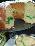 Bizcocho marmoleado de kiwi