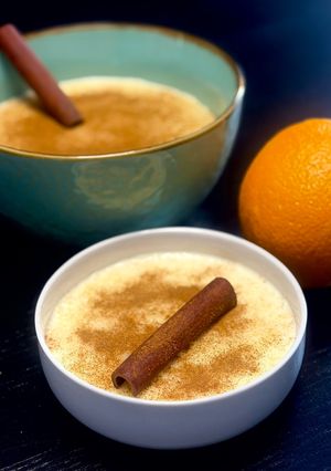 Una foto de Arroz con leche cremoso