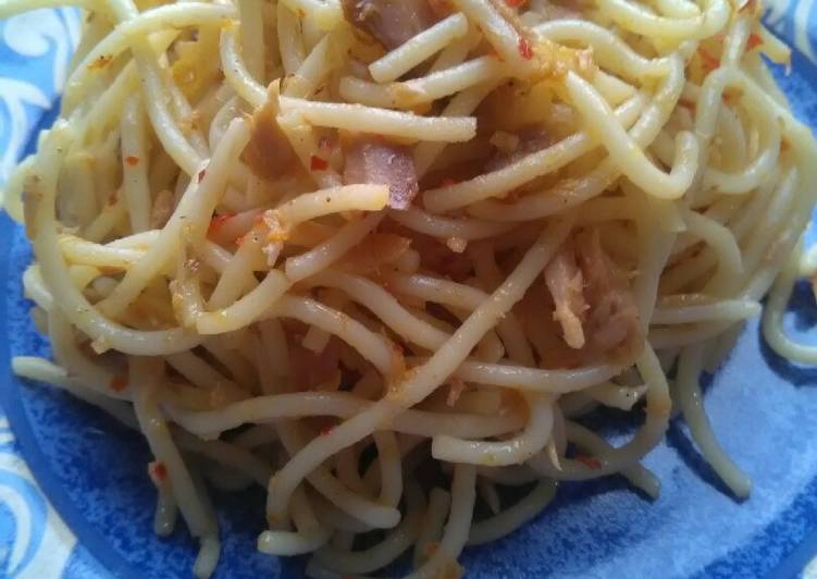 Resep Easy Tuna Spagetti Aglio Olio yang Enak Banget