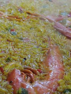 Una foto de Paella de Marisco fácil y económica