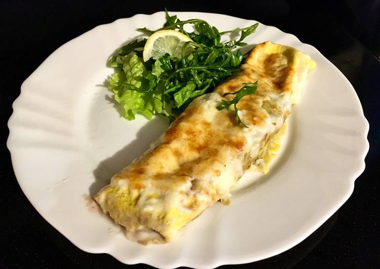 Omelette ripiene con radicchio e mozzarella al forno