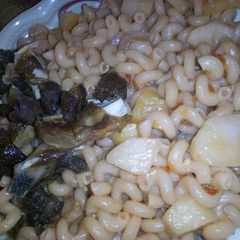 A picture of Macaroni with Irish.