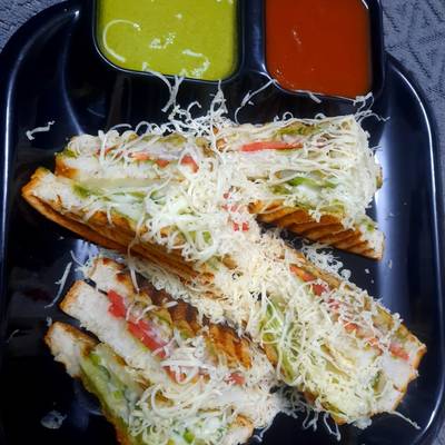 Vegetable Cheese Grilled Sandwich