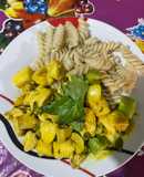 Pollo en curry y pasta