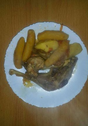 A picture of Matoke in chicken.