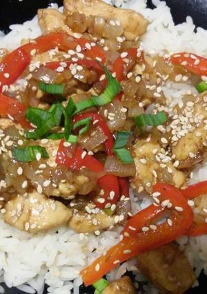 Una foto de Pollo Teriyaki