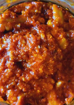 A picture of Bitter gourd pickle.