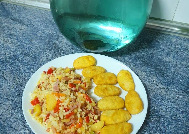 Arroz 3 delicias al horno y Nuggets de pollo