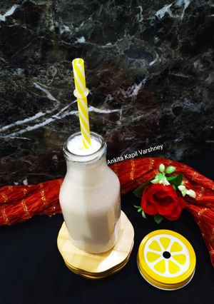 A picture of Shake (Chikoo Shake).