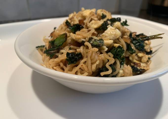 Egg & Kale fried noodles