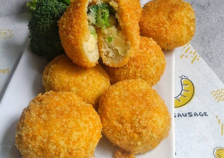 Nugget broccoli cheese