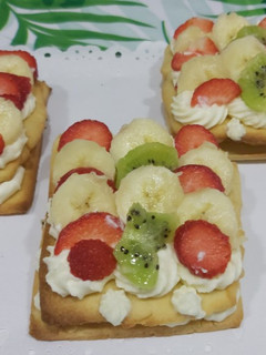 Una foto de Tartaletas de frutas🍎🍒🍓