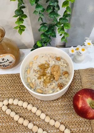 عکسی از دستور اوتمیل سیب و دانه چیا
