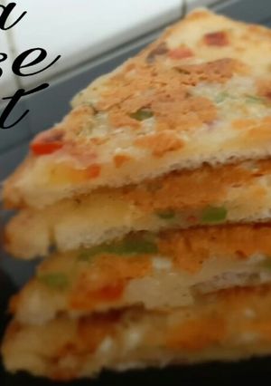 A picture of Rava chesse toast.